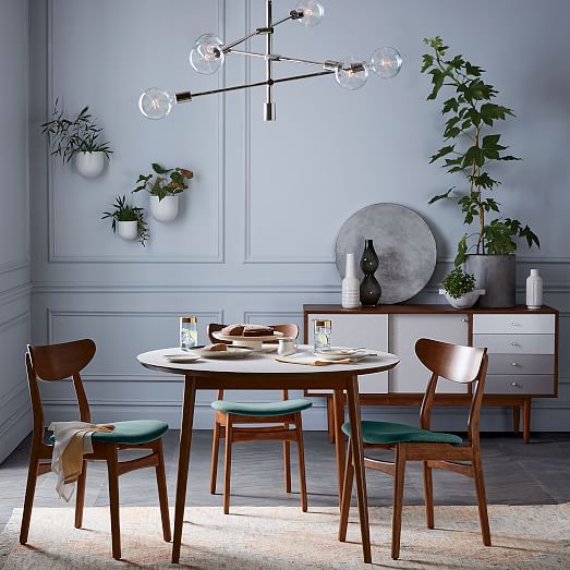 Fishs Eddy Expandable Dining Table